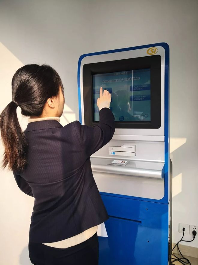 鹤岗24小时套医保卡回收(24小时套医保卡回收什么意思)